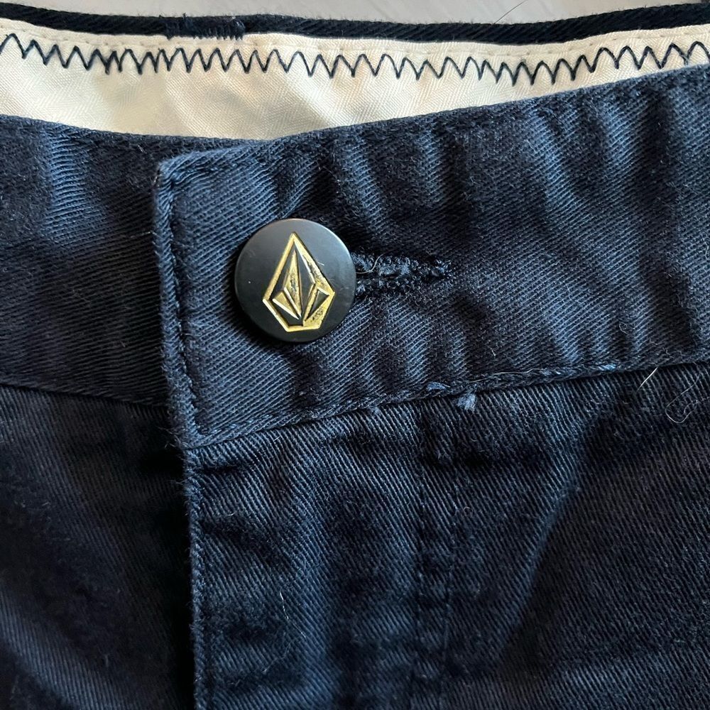 Volcom Corpo Class Navy Flat Front Bermuda Shorts… - image 3